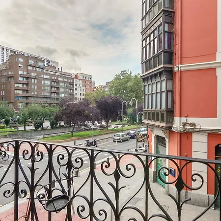 Muy Luminoso A 5 Min Del Centro De Bilbao Appartement Buitenkant foto
